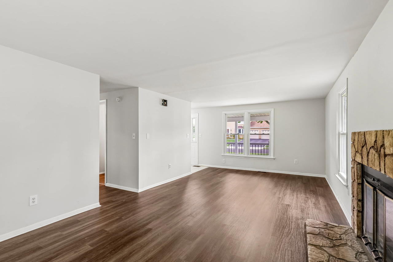 56 Jefferson Dr #NA - Photo 4 of 18