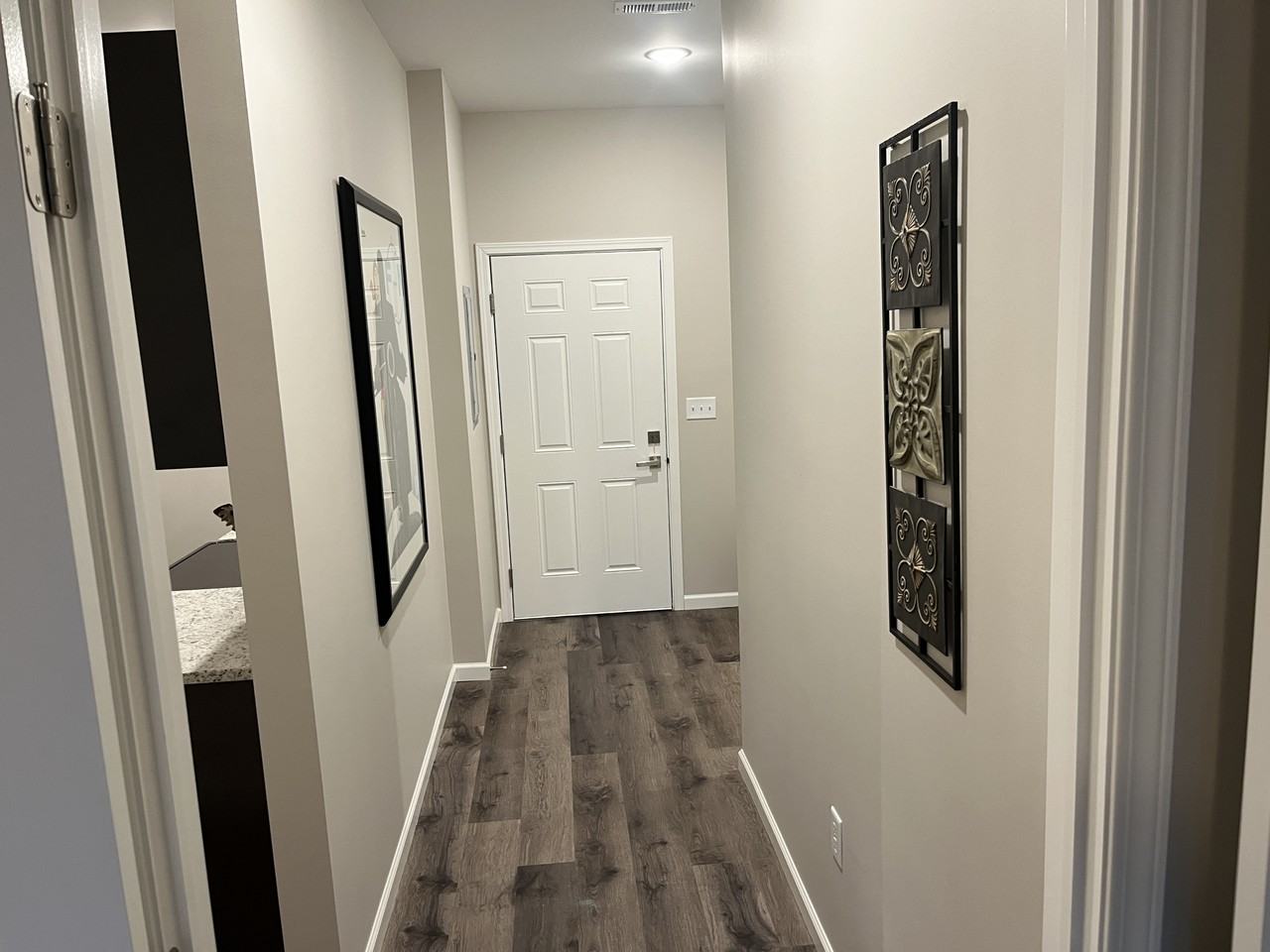 2142 Village Trail #8B - Photo 7 of 8