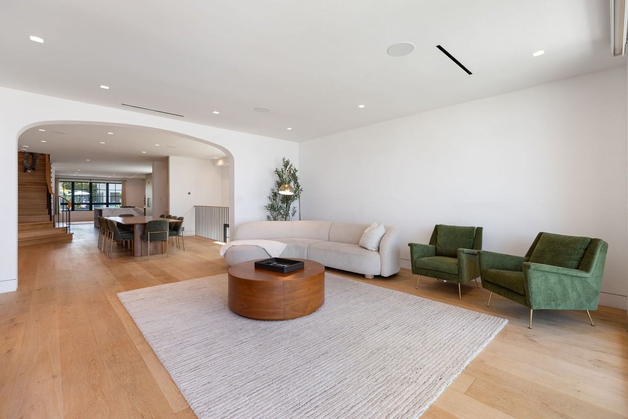 2205 Ocean Front Walk #NA - Photo 7 of 15