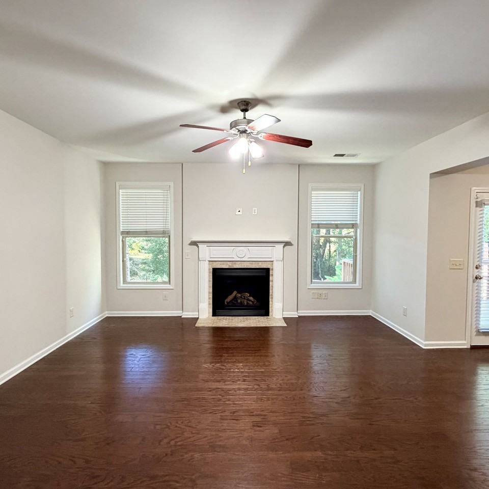 6035 Falls Landing Dr #NA - Photo 6 of 24