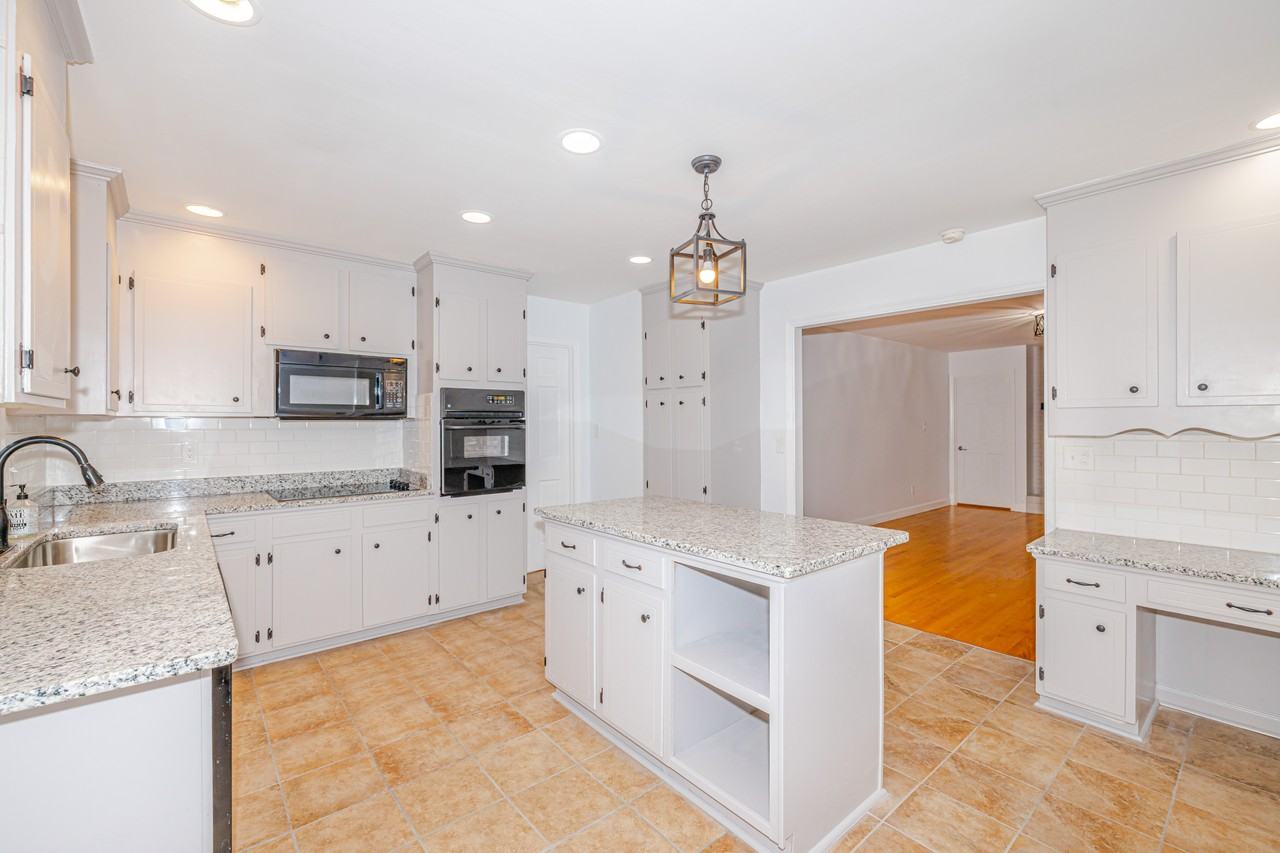 1400 E Barden Rd #NA - Photo 5 of 15