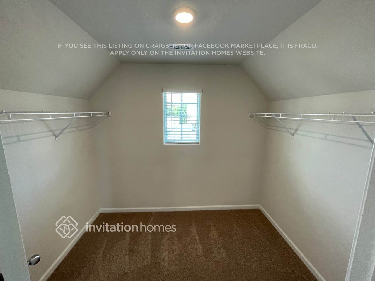 2046 Transatlantic Ave - Photo 7 of 45