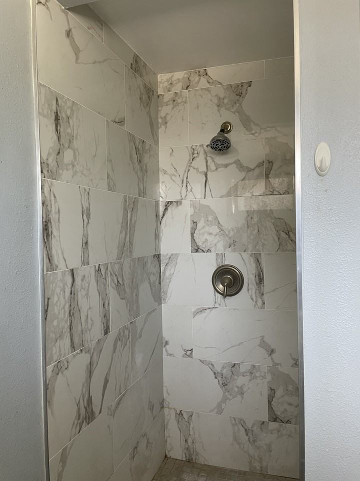 506 West Gage Avenue - Photo 5 of 7