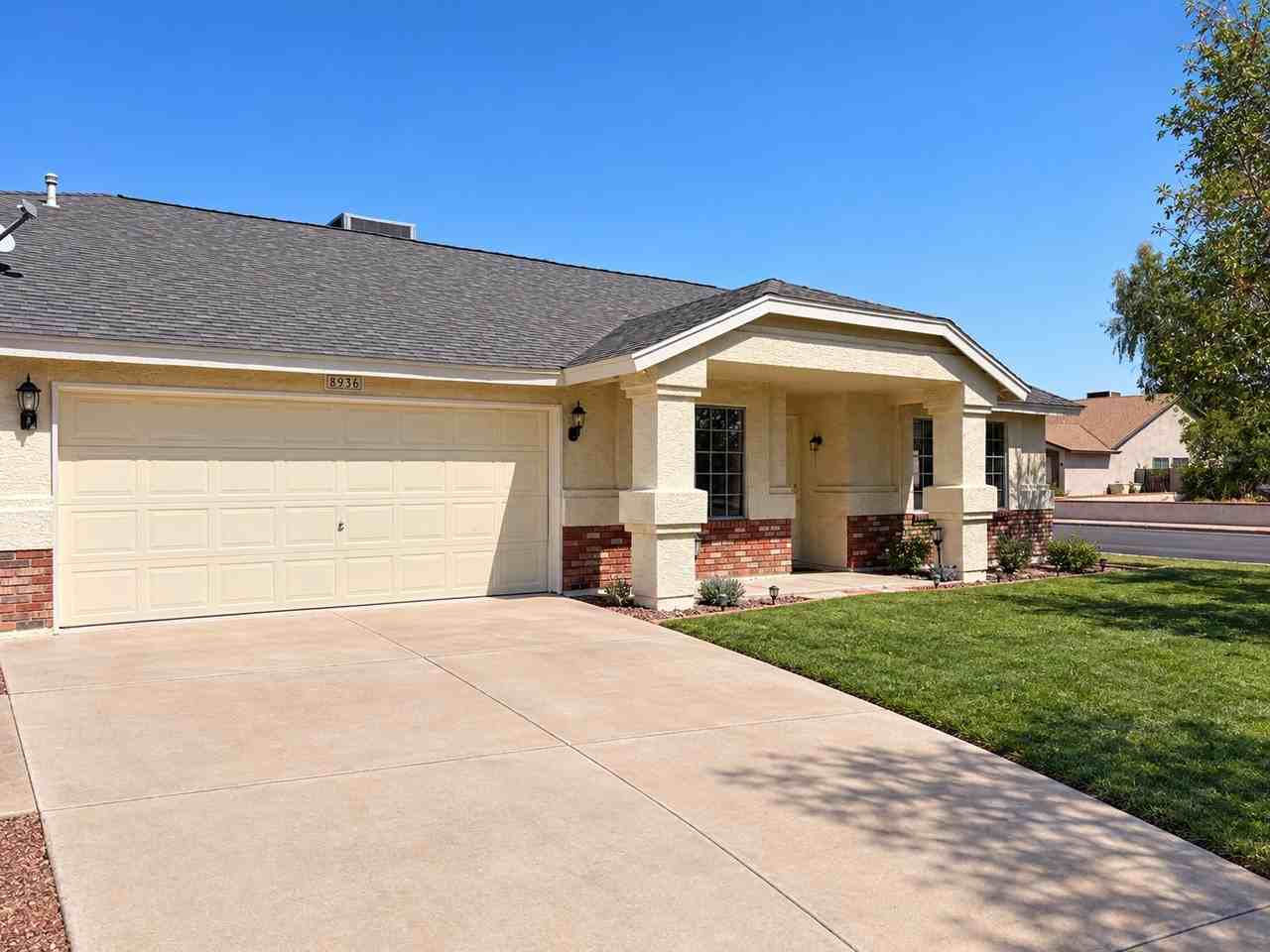 8936 W Tuckey Ln - Photo 2 of 26