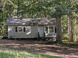 featured image of 123 Kathryn Rd #1