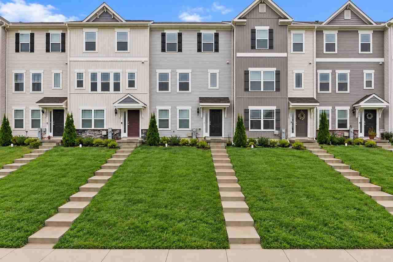 205 Joppa Farm Rd - Photo 2 of 20