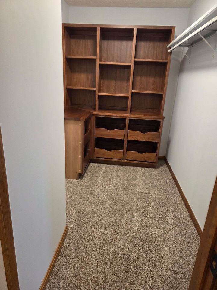 38570 Detroit Road - Photo 4 of 21
