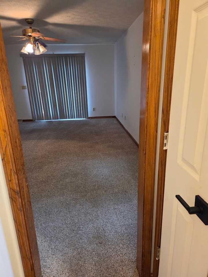 38570 Detroit Road - Photo 6 of 21
