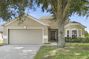 featured image of 4612 Woodford Dr
