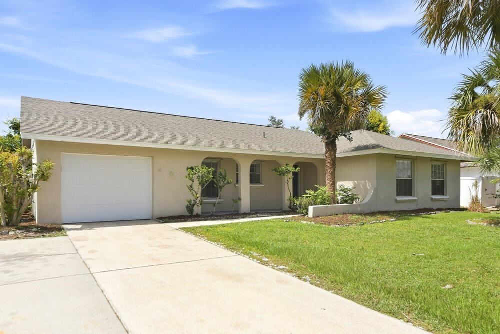 12020 Sula St - Photo 3 of 16
