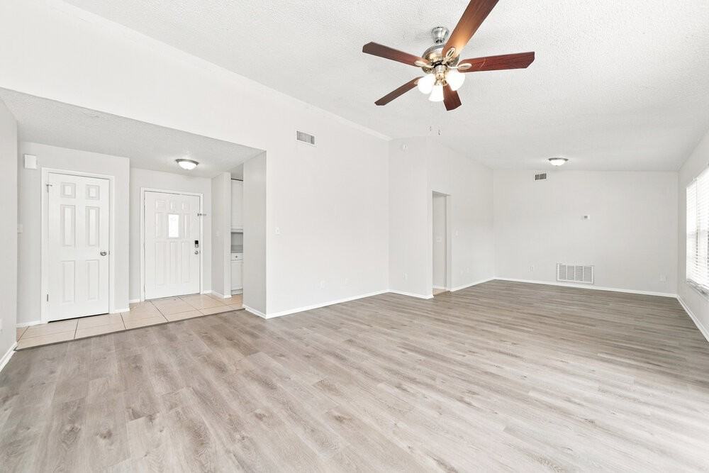 12020 Sula St - Photo 5 of 16