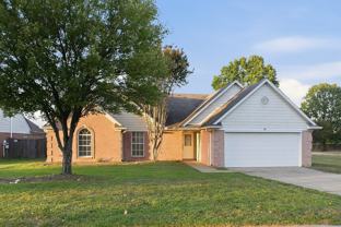 810 Lakemont Dr - Photo 1 of 1