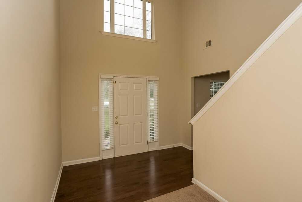 3982 Laurel Bend Ct - Photo 2 of 15