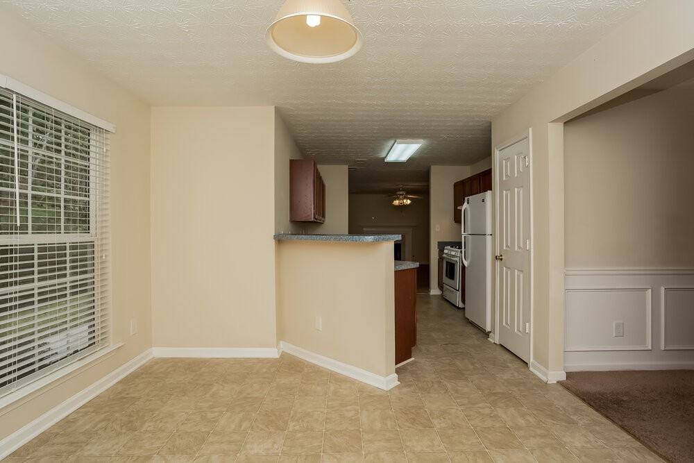 3982 Laurel Bend Ct - Photo 6 of 15