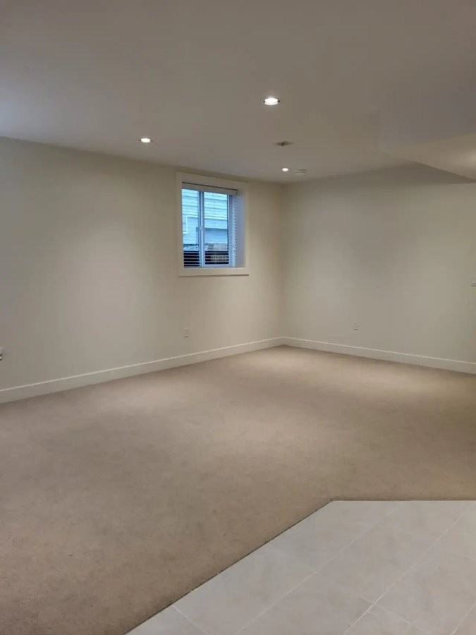16452 21A Avenue - Photo 3 of 8