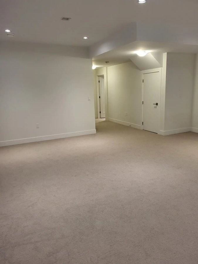 16452 21A Avenue - Photo 4 of 8