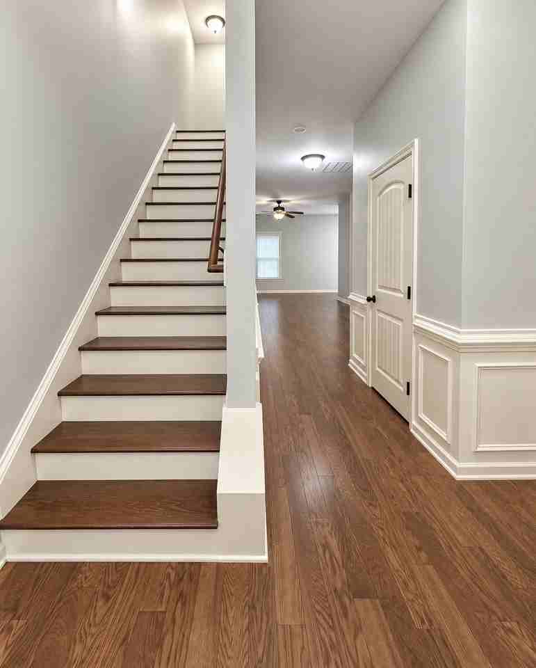 129 Burgess Ln #129 - Photo 3 of 23