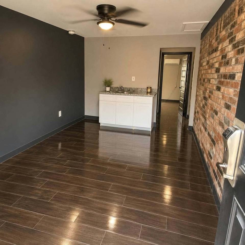 1040 Freeport St #61 - Photo 2 of 3