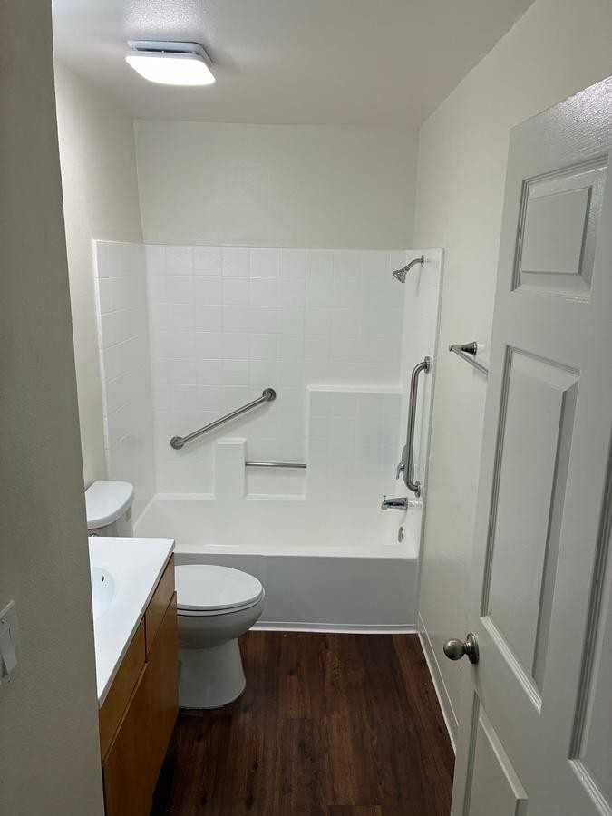 528 S Park View St - Photo 6 of 16