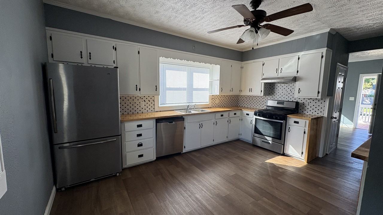 1620 Nevada St #1 - Photo 5 of 19