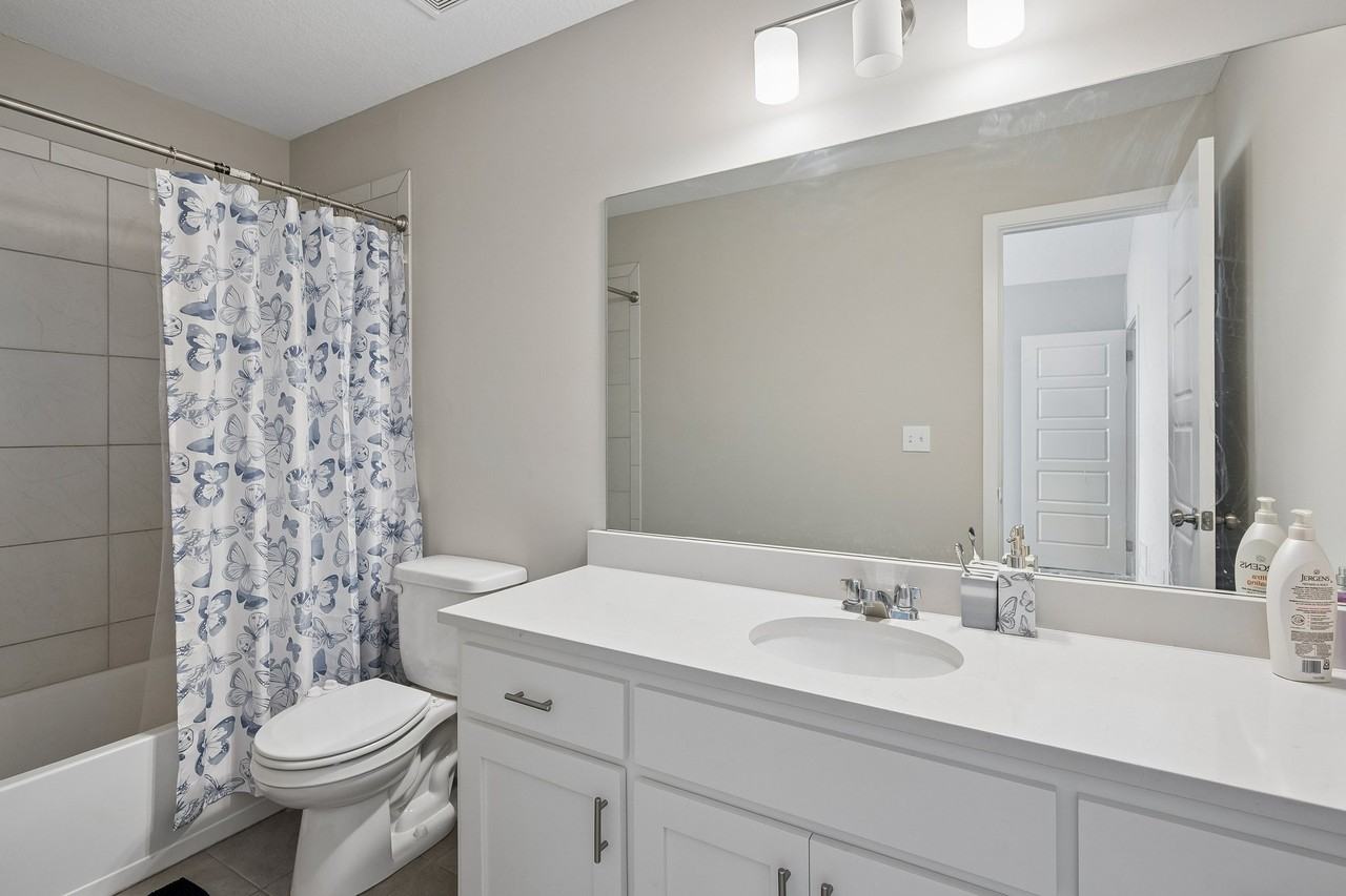 17165 W 164th Ter #1 - Photo 3 of 36