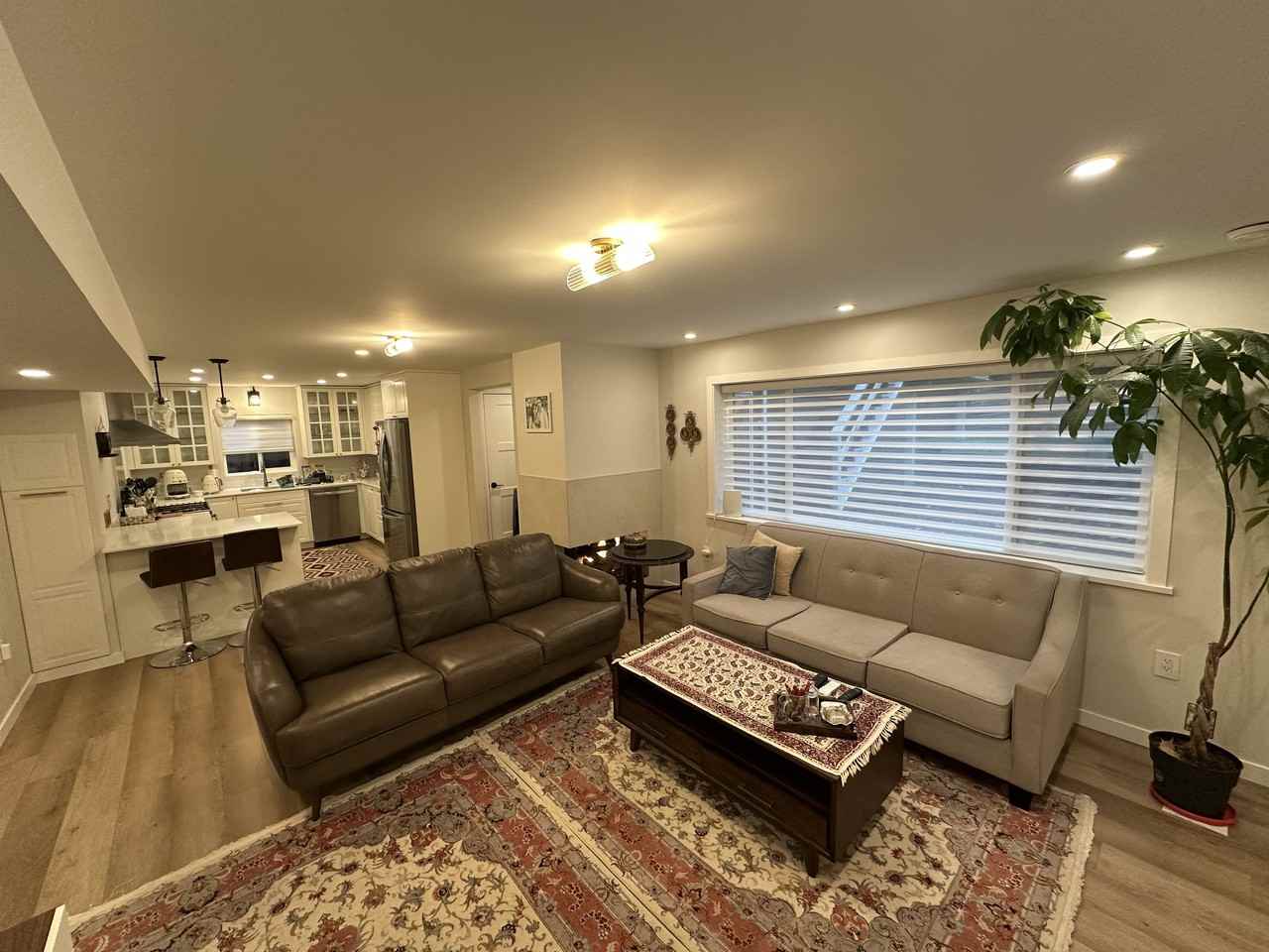 2481 Berkley Avenue - Photo 3 of 29