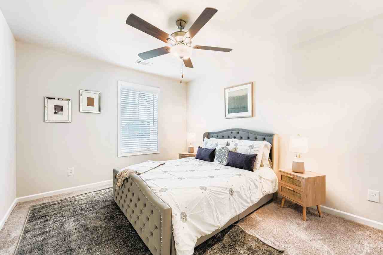 15 Pyrus Ln - Photo 3 of 33