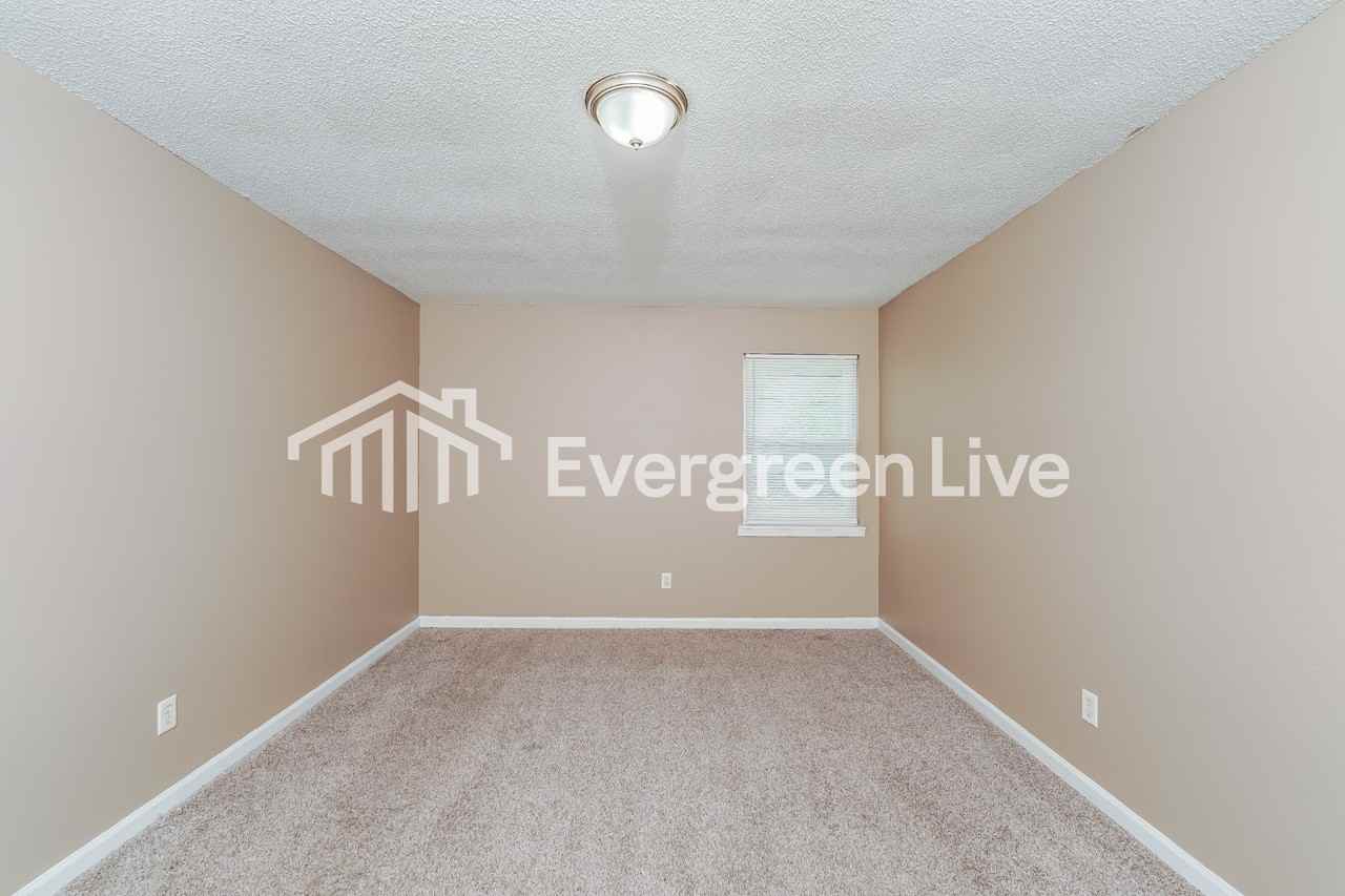 5430 Saddle Ridge Ln - Photo 7 of 15