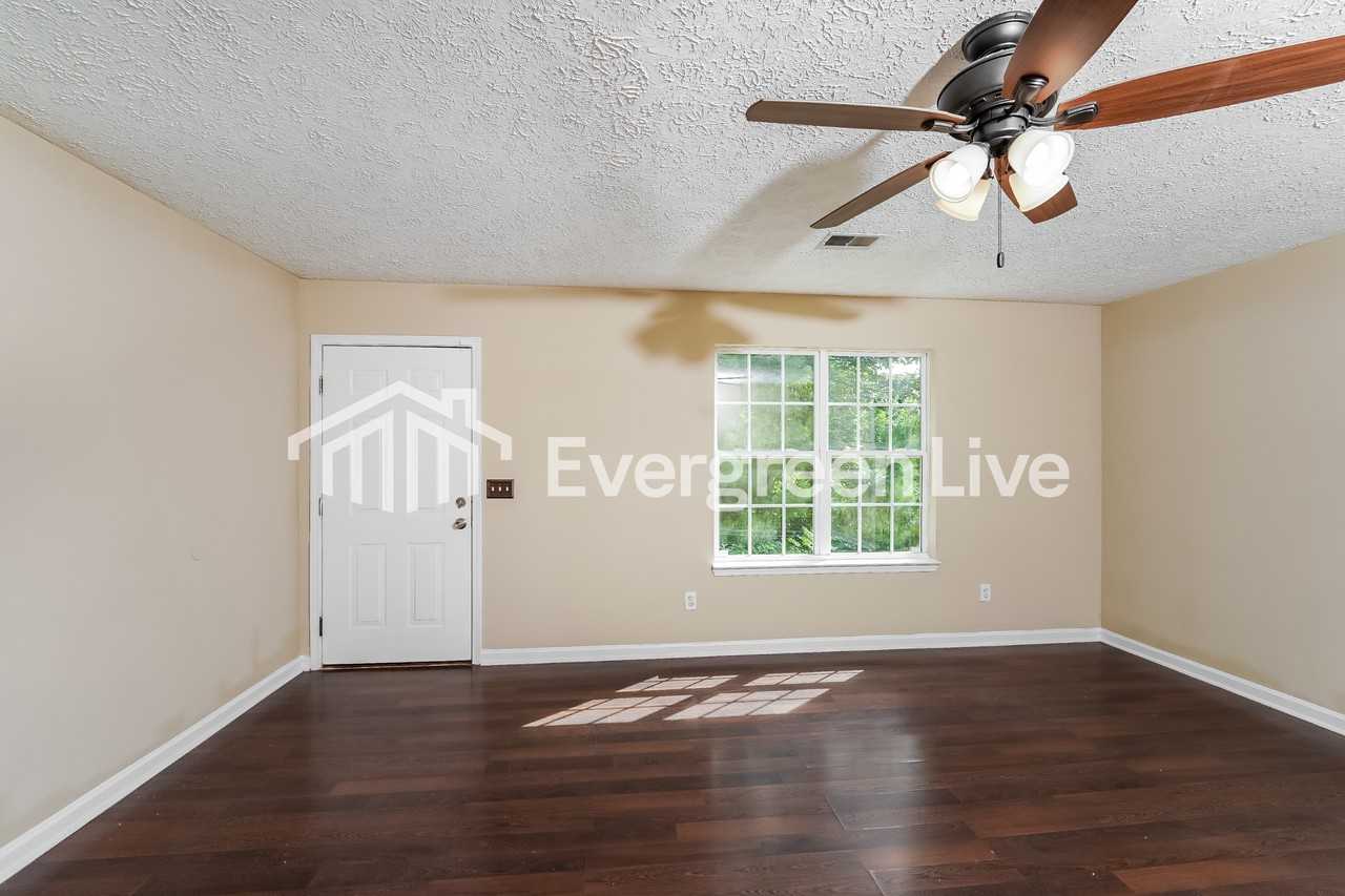 5370 Red Valley Rd - Photo 2 of 15