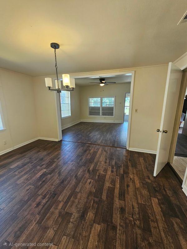 1013 Stonewall St - Photo 5 of 17