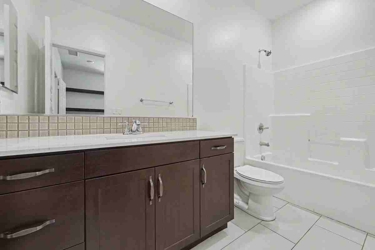 1320 Calle Seacliff, 42 ##42 - Photo 2 of 25