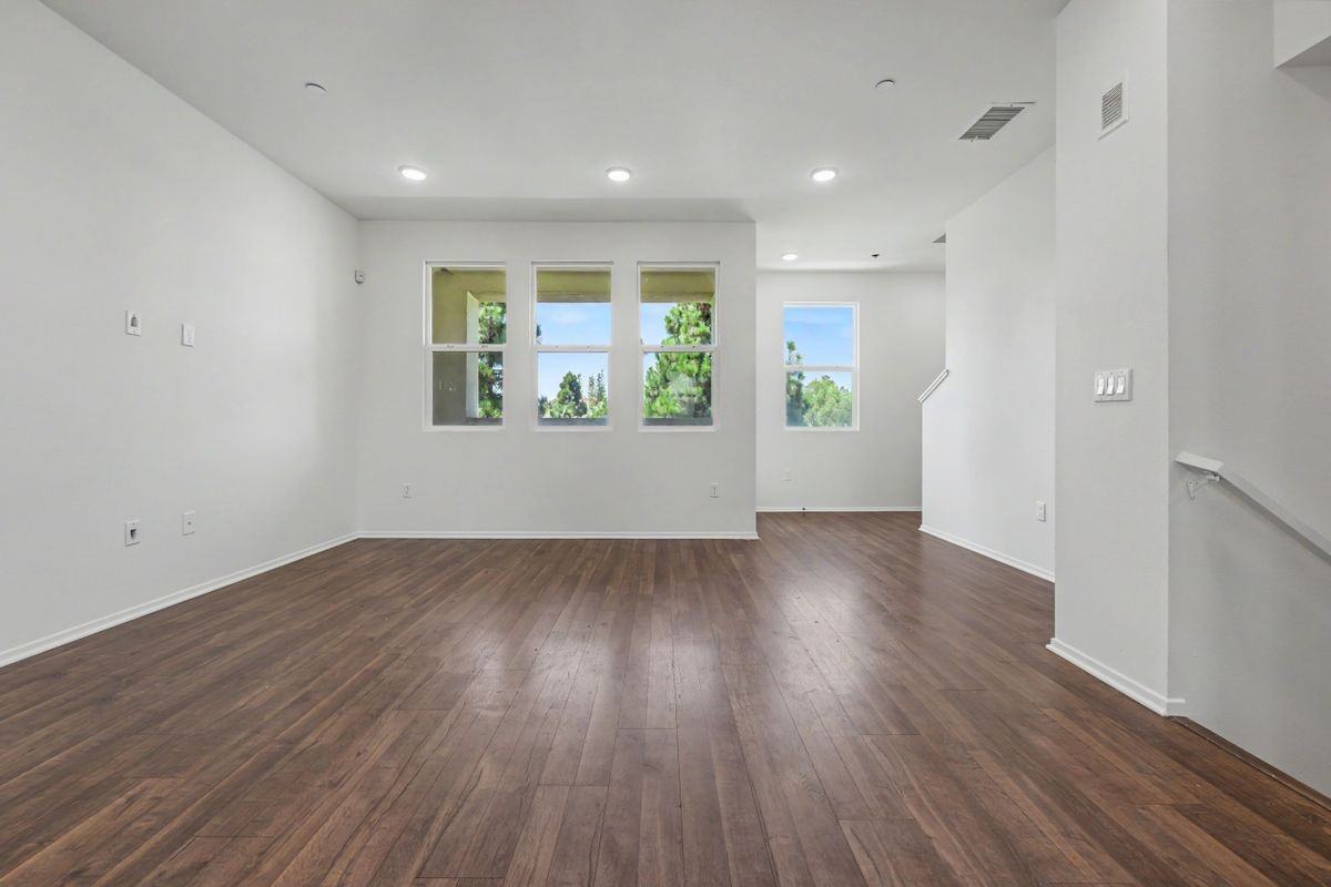 1320 Calle Seacliff, 42 ##42 - Photo 5 of 25