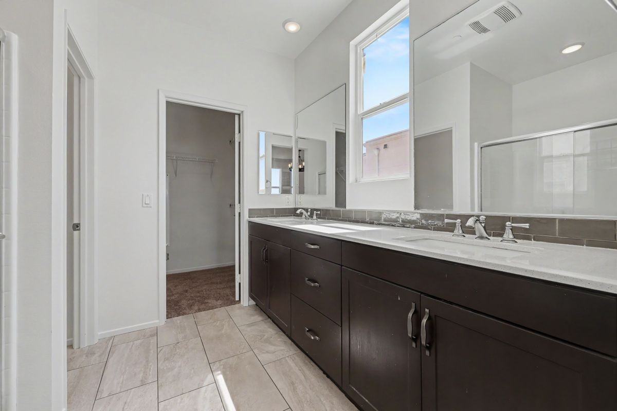 1320 Calle Seacliff, 42 ##42 - Photo 7 of 25