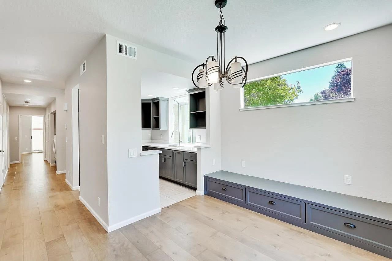 103 Chelsea Way - Photo 7 of 18