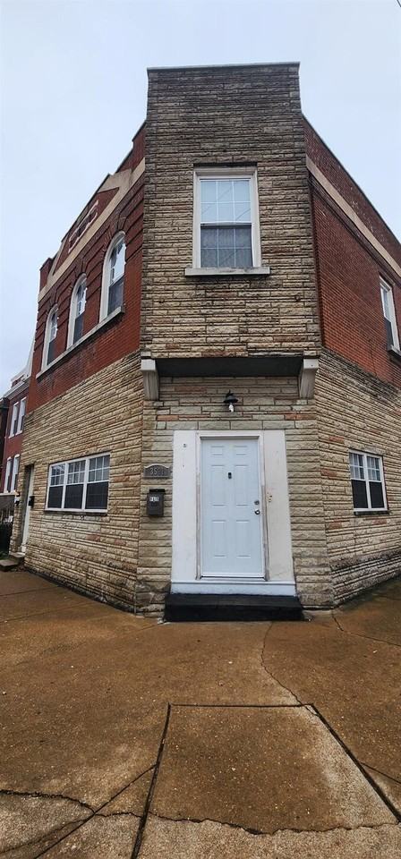 3501 Iowa Ave