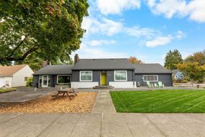 featured image of 4133 N Willamette Blvd