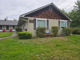 featured image of 130 Sw Canyon Dr #1
