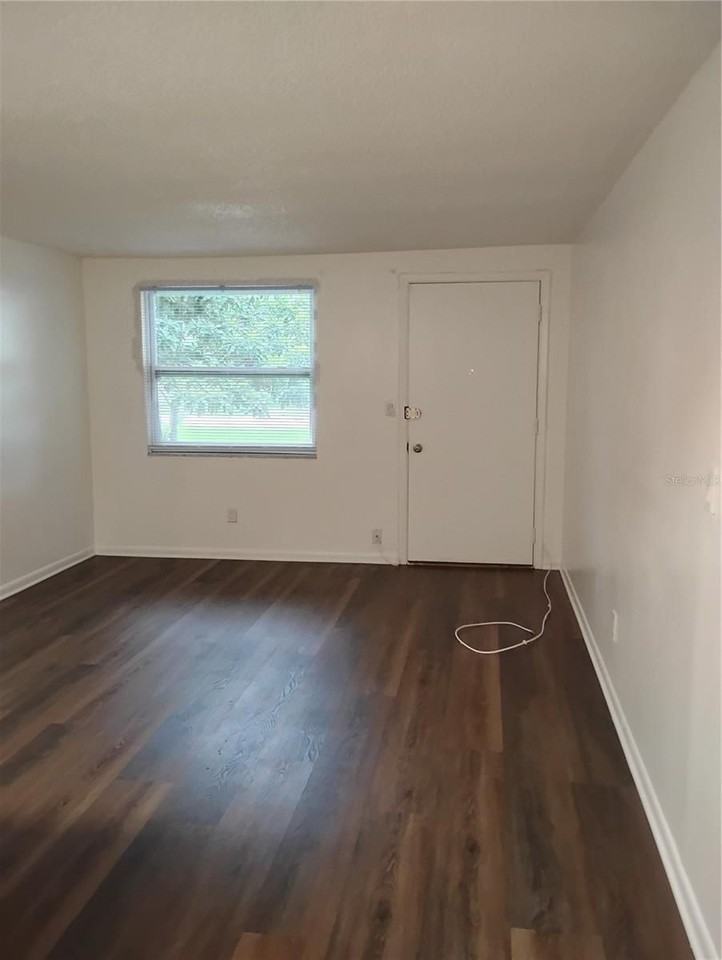 116 Sw Jefferson Cir N #4 - Photo 5 of 16