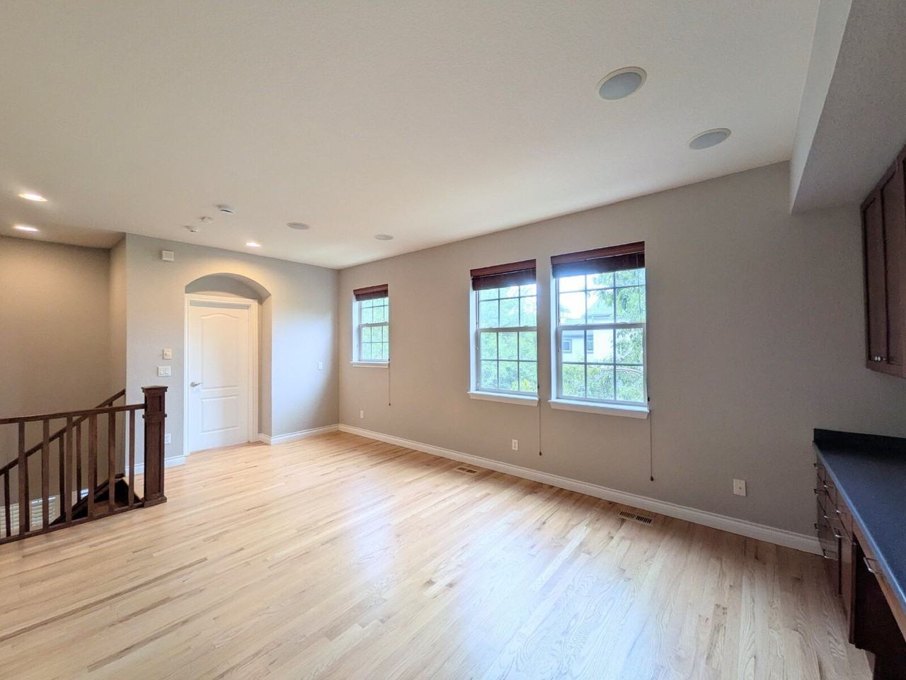 2927 Akron Ct - Photo 7 of 27