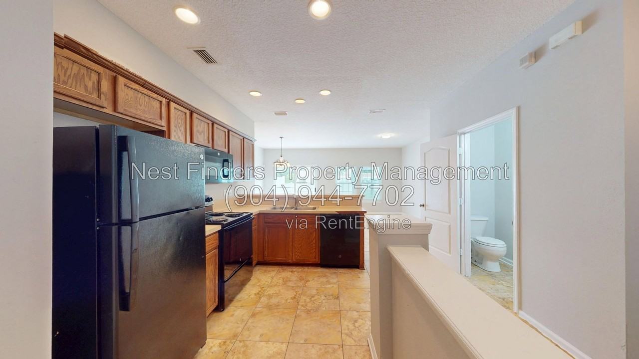 1689 Biscayne Bay Cir - Photo 4 of 22