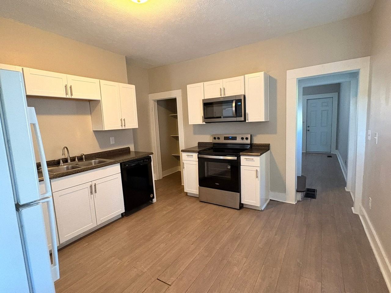 992 N 9th St #992 - Photo 5 of 14