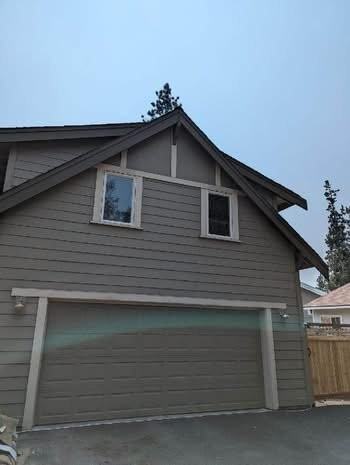 345 Se Silvis Ln #2 - Photo 3 of 9
