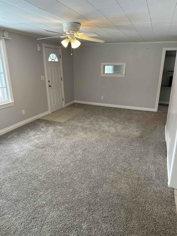 4190 Ravenswood Rd - Photo 2 of 11