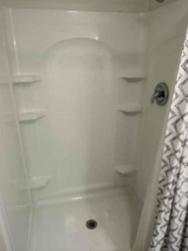 4190 Ravenswood Rd - Photo 5 of 11