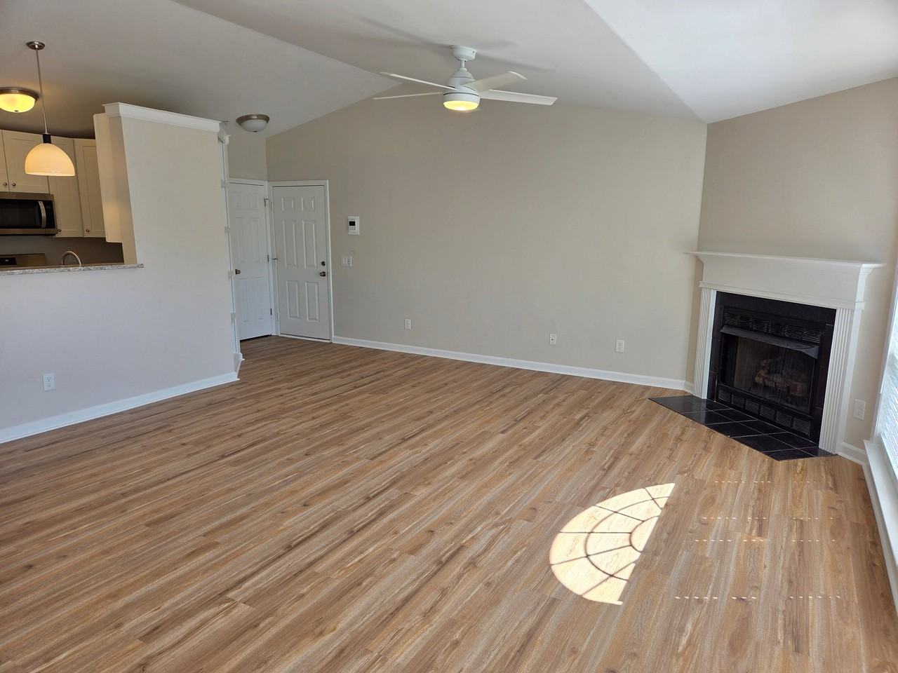 634 Timberline Ridge Ln - Photo 3 of 19