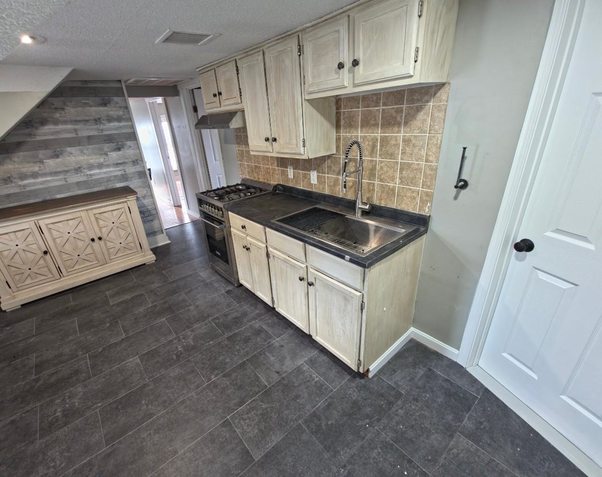 830 County St #3 - Photo 6 of 7