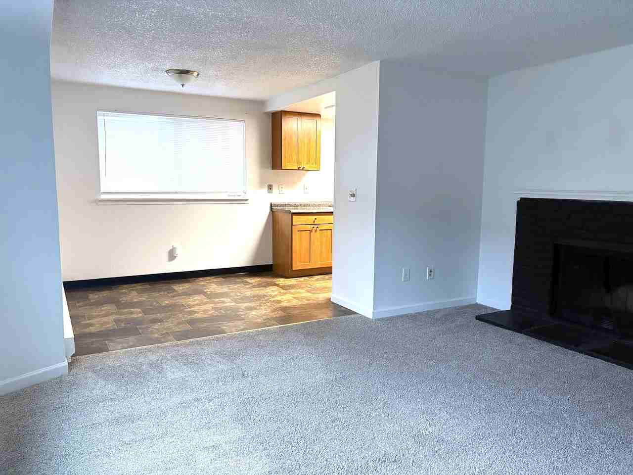 4031 S Warner St #3 - Photo 4 of 13