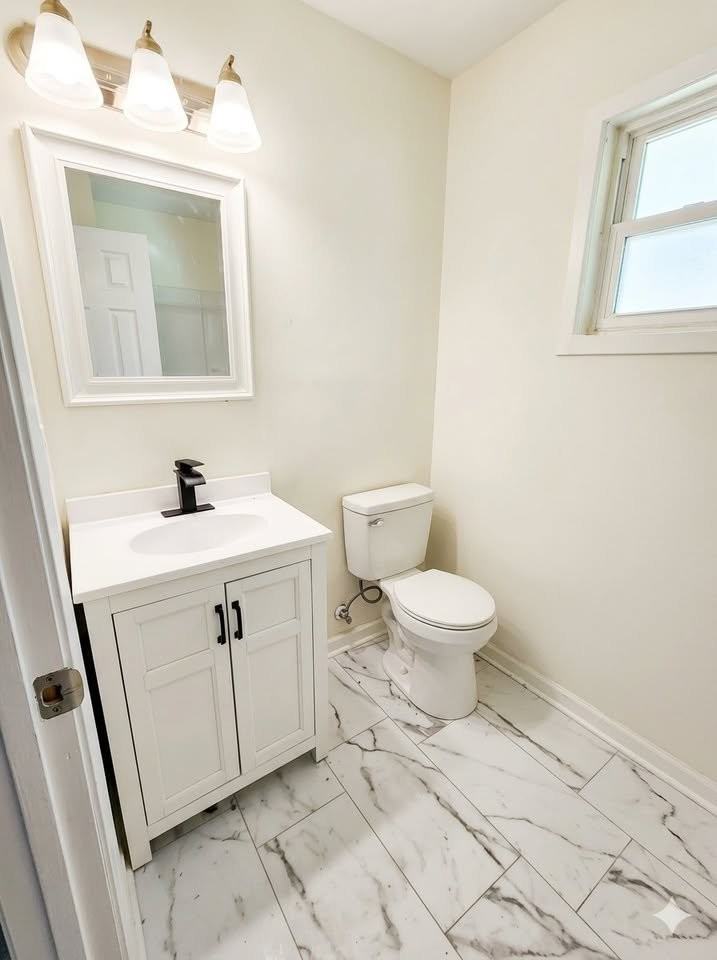 1746 Nearview Ave - Photo 2 of 15