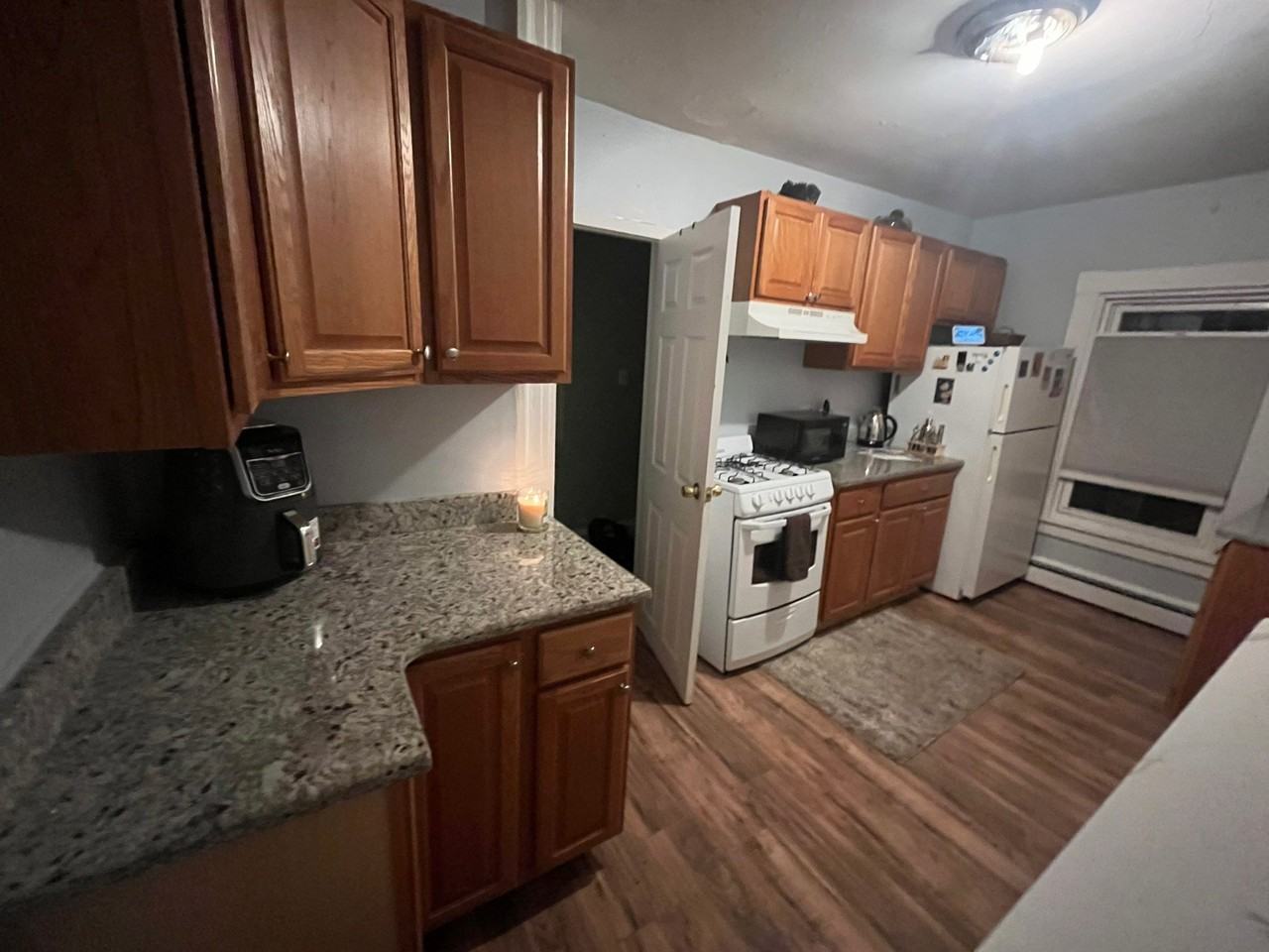 189 Irving St #4 - Photo 4 of 11