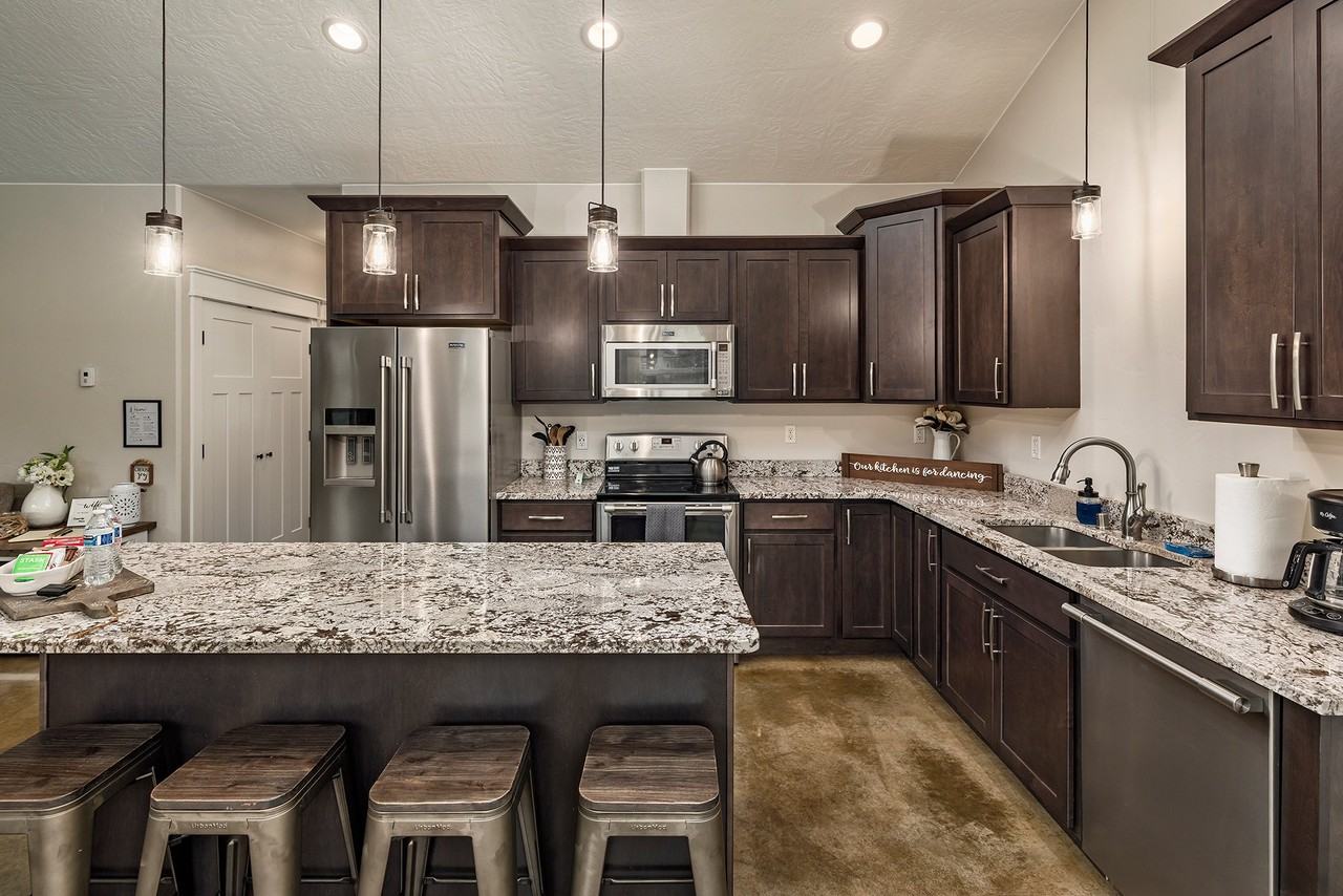 761 W Stoneridge Cir #3 - Photo 6 of 22